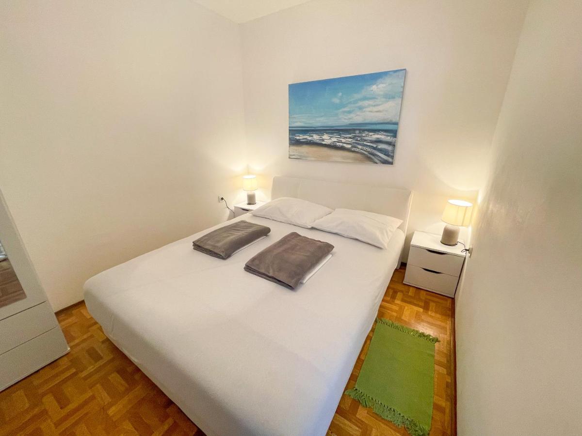 Apartmani Irena ยาดราโนโว ภายนอก รูปภาพ